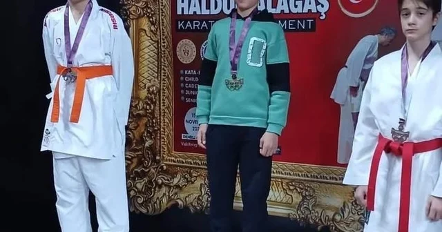 Sarıgöllü sporcu Denizli de gümüş madalya kazandı Manisa Haberleri