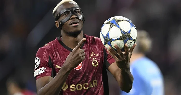 Victor Osimhen, Afrika da yılın oyuncusu ödülü için finalde!