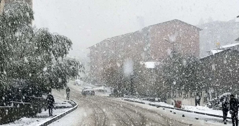 Bir yandan sis ve pus bir yandan sağanak ve kar alarmı verildi!