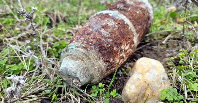 Edirne de köy merasında bulunan top mermisi imha edildi Edirne Haberleri