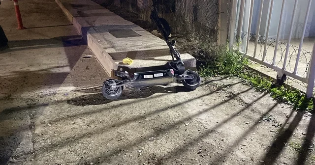 Çarpışmanın etkisiyle başını kaldırıma vurdu, ağır yaralandı Bursa Haberleri