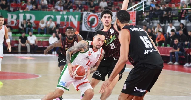 Karşıyaka potada düşüşe çare bulamıyor İzmir Haberleri