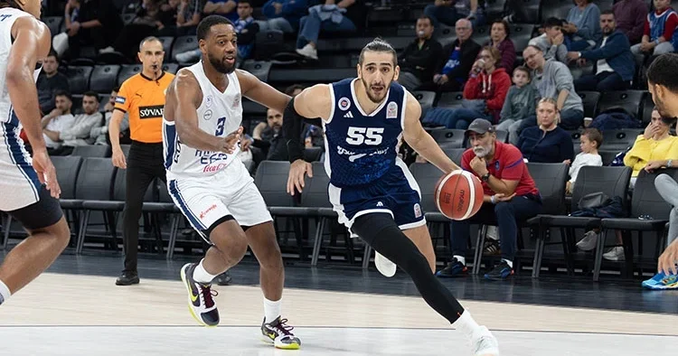 Anadolu Efes, Bahçeşehir Koleji ne mağlup oldu!