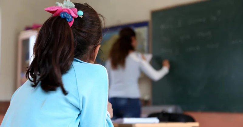 Resmi eğitim kurumlarında 1 milyon 34 bin öğretmen görev yapıyor