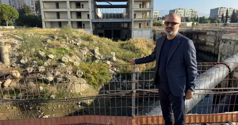 AK Partili Yıldız dan atıl Mavişehir Opera Binası tepkisi: CHP nin eser görünümlü enkazı