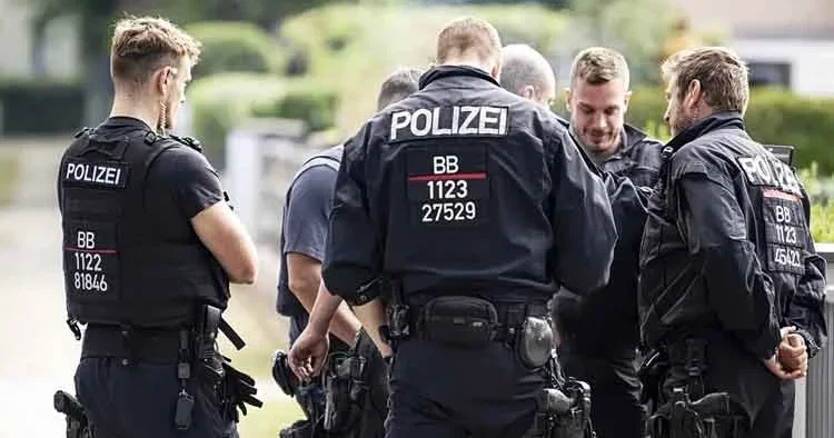 Nürnberg’de bomba paniği: 21 bin kişi tahliye edildi