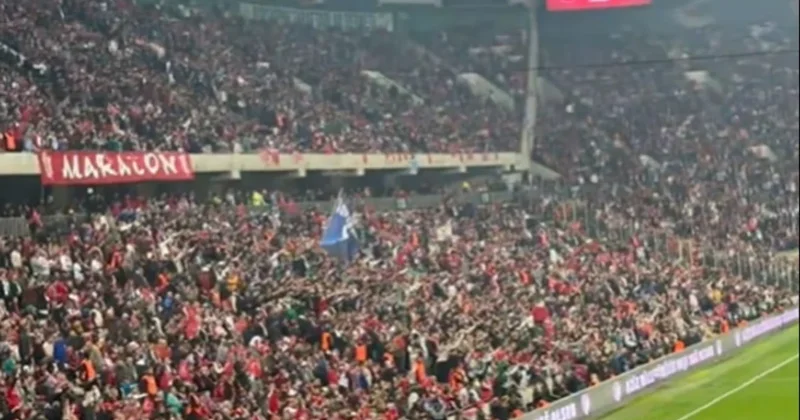 Bir Milli maçta daha Öcalan protestosu! Sözcü Gazetesi