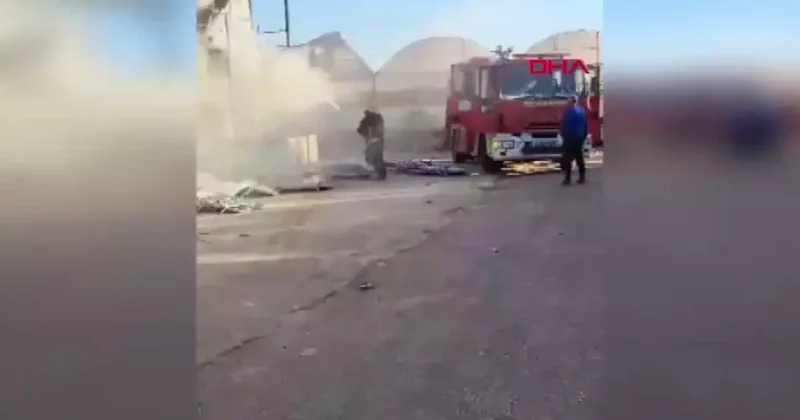 Yer: Antalya! Bahçe mobilyaları deposu alev alev yandı