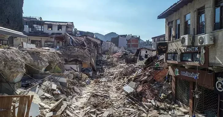 6 Şubat deprem davalarında bir ilk: AFAD, kamu kurumları ve yerel yönetimlere sorumluluk atfedildi