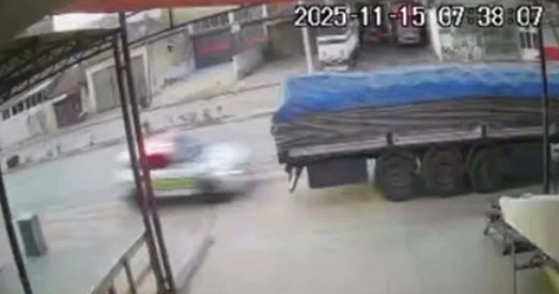 Son dakika: Manisa da yürek burkan kaza... 1 şehit, 1 yaralı Son dakika haberleri