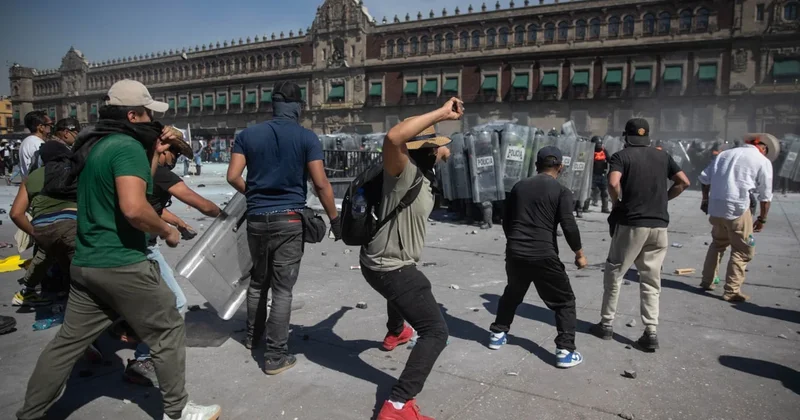 Meksika da hükümet karşıtı gösteri Sözcü Gazetesi
