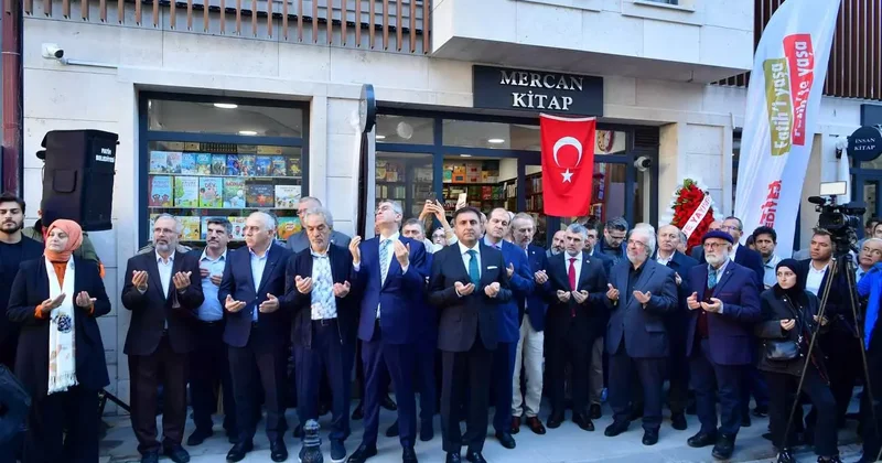 Yayıncılığın kalbi yeniden atıyor: Cağaloğlu Kitapçılar Sokağı açıldı
