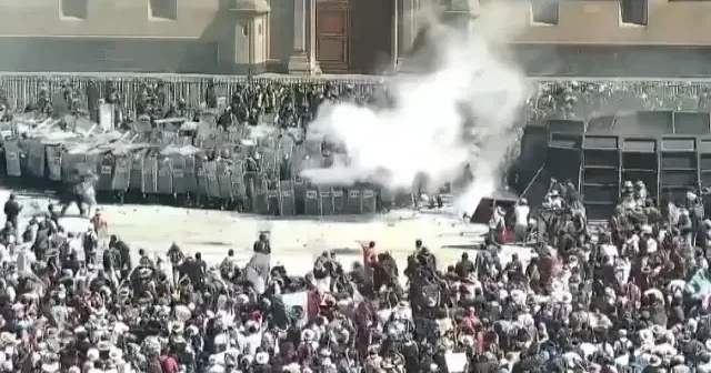 Meksika daki hükümet karşıtı protestolarda ağır bilanço: 100 den fazla polis yaralandı VİDEO İZLE