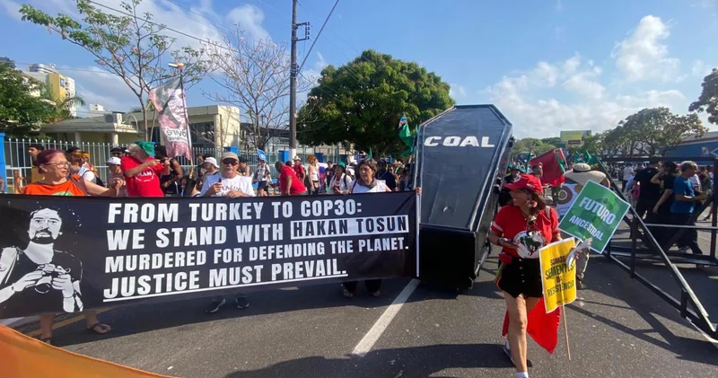 15 Kasım yürüyüşü: Amazon’da kadınların, halkların ve gezegenin geleceğinin ayak sesleri