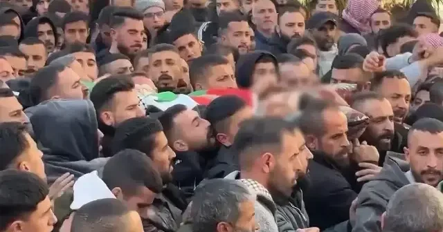 İşgalciler 24 saat içinde Batı Şeria da 2 genci katletti VİDEO İZLE