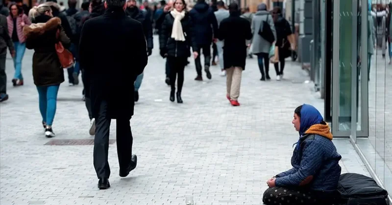 Dilencinin üzerinden 320 bin lira değerinde altın çıktı