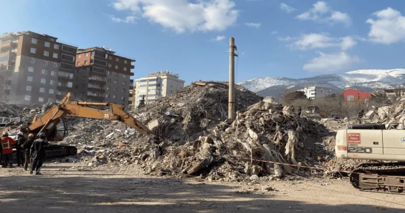 Palmiye Sitesi davasında karar: 10 sanığa hapis, tutuklama yok