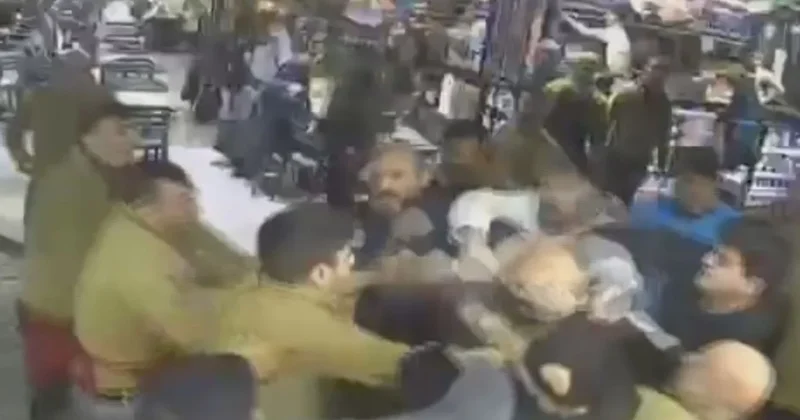 Esnaf birbirine girdi, ortalık savaş alanına döndü Sözcü Gazetesi