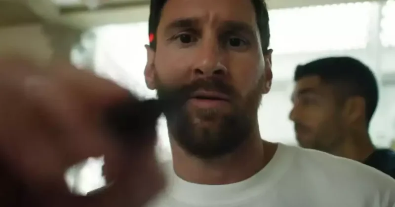 Kameraya imza atan Messi nin zor anları