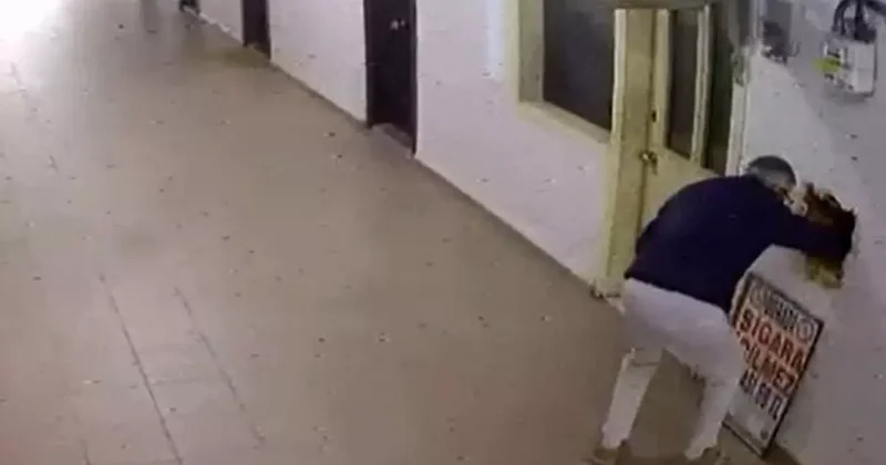 Bakırköy’de akıl almaz 40 bin dolarlık saat hırsızlığı kamerada