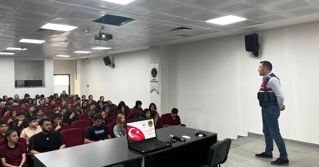 Jandarmadan öğrencilere siber güvenlik eğitimi Gaziantep Haberleri