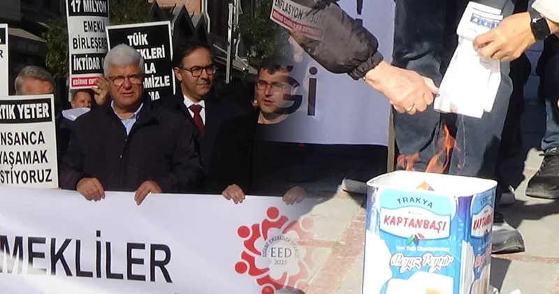 Emekliler faturalarını herkesin gözü önünde tek tek yaktı!