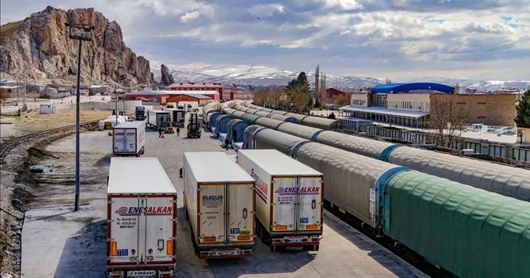 Türkiye nin de dahil olduğu Kuzey Güney Koridoru projesinde kritik görüşme