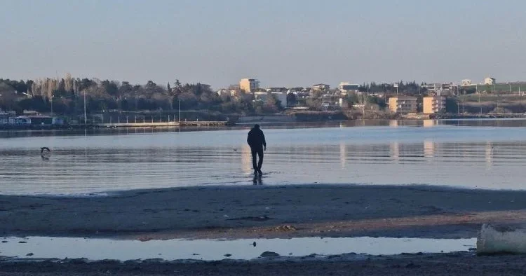 Tekirdağ’da korkutan görüntü: Deniz 20 metre çekildi