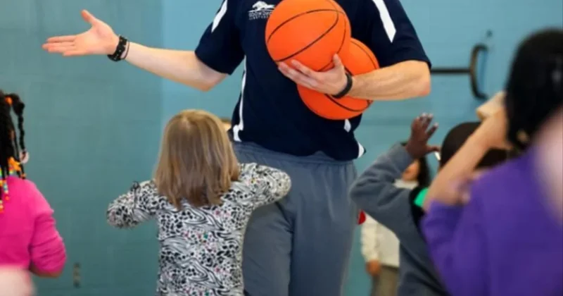 Beden öğretmeni kız öğrencilere müstehcen fotoğraflar gönderdi! Veliler yakaladı Sözcü Gazetesi