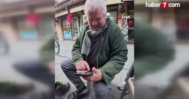 Konyalı kunduracı ile Avusturyalı turistin ‘annouv’ muhabbeti güldürdü