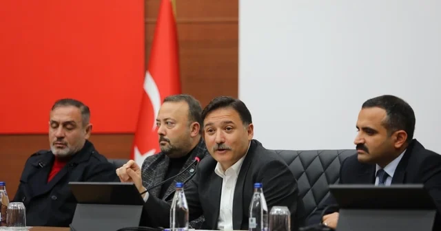 Vali Çiçek: Turist rehberlerinin sahadaki görüşleri bizim için önemli Kayseri Haberleri