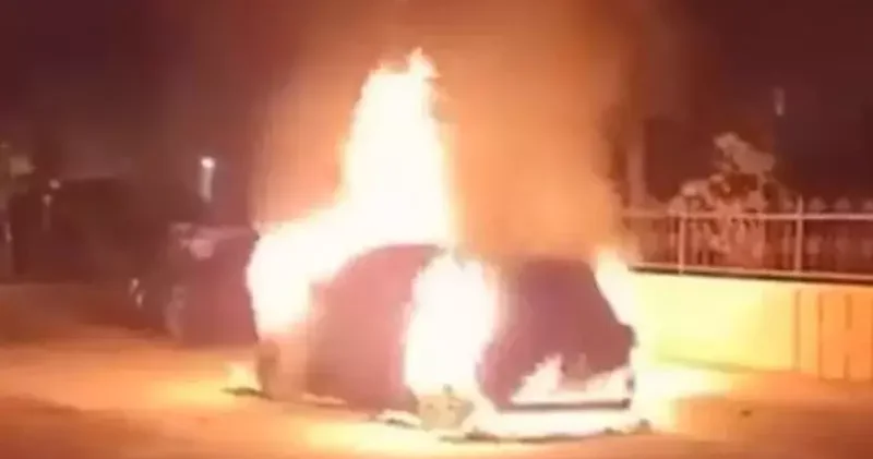 Bursa da seyir halinde yanan otomobil alev topuna döndü