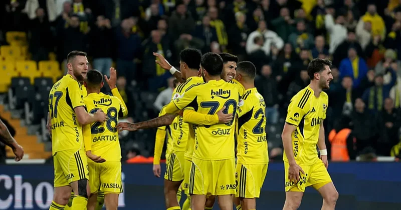 Fenerbahçe, ligde namağlup serisini 16. haftada da korudu!