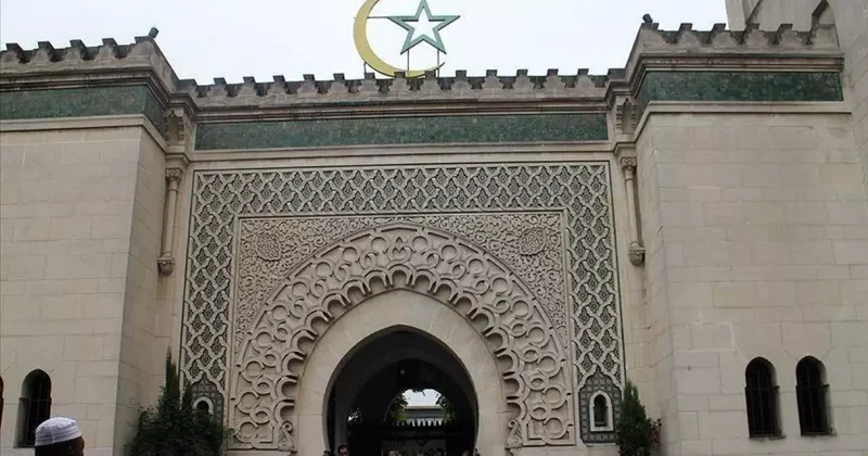 Fransa da camide yangın! Kundaklama şüphesi