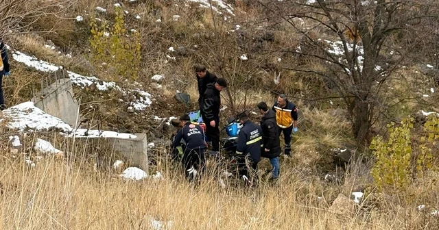 Yozgat ta motosikletli sürücü şarampole yuvarlandı Yozgat Haberleri