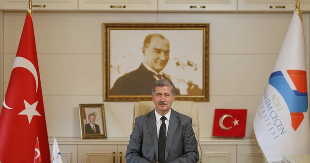 Ağrı İbrahim Çeçen Üniversitesi Rektörü, bilimsel çalışmalarıyla dünyanın en etkili akademisyenleri listesinde Ağrı Haberleri