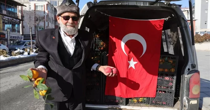 Elmacı Dede Hakkari deki askerlere elma ve mandalina getirdi