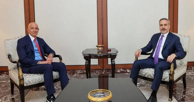 Hakan Fidan Barrack ile bir araya geldi