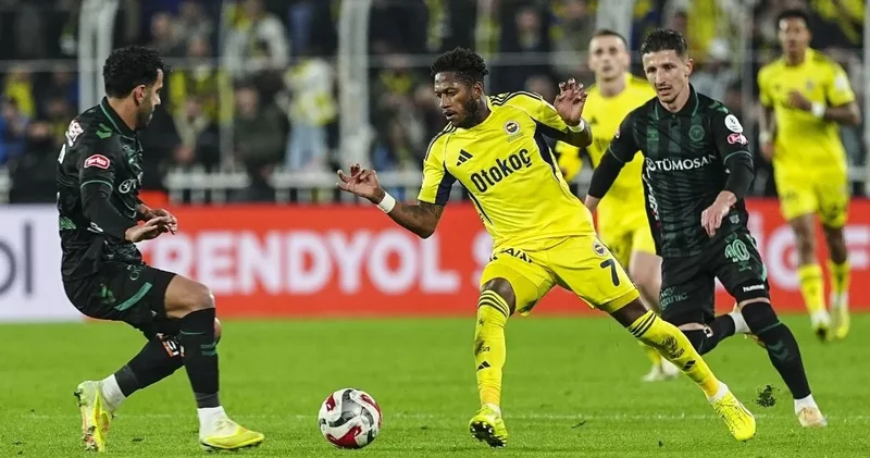 Fenerbahçe Konyaspor maçında haberi aldı: Babası kalp krizi geçirdi stadı terk etti