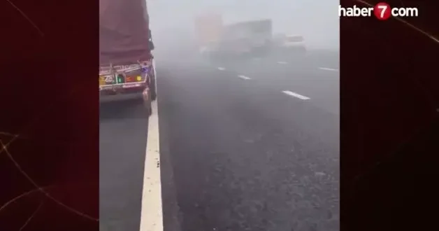 Hindistan’da zincirleme kaza! 20 araç birbirine girdi