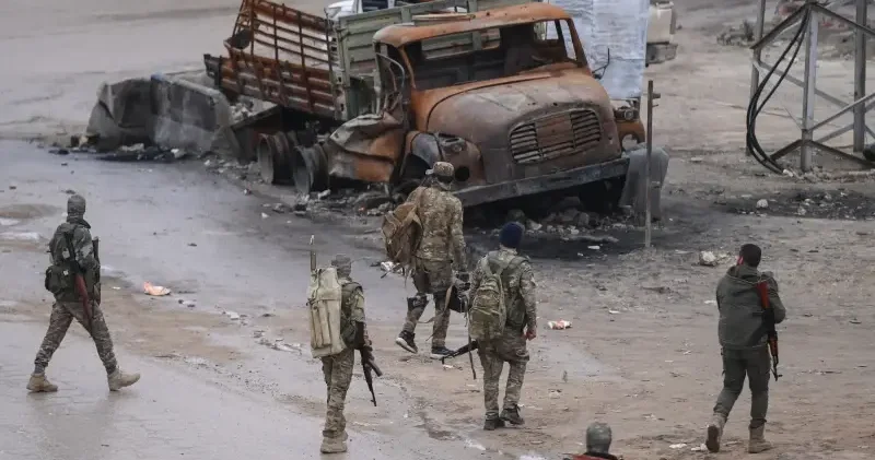 Suriye Savunma Bakanlığı: Terör örgütü YPG/SDG, Rakka kırsalında muhabirleri hedef aldı Dünya Haberleri