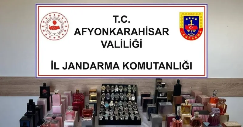 Jandarma kaçak parfüm ve kol saati ele geçirdi