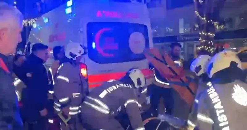 Bakırköy de ahşap merdiveni çöken marketin çalışanı yaralandı