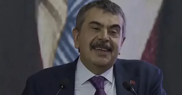 Yusuf Tekin CHP nin karnelerden Atatürk kaldırıldı iddiasına hikayeyle yanıt verdi: Asrın hırsızlığını yalanla saklayamazsın VİDEO İZLE