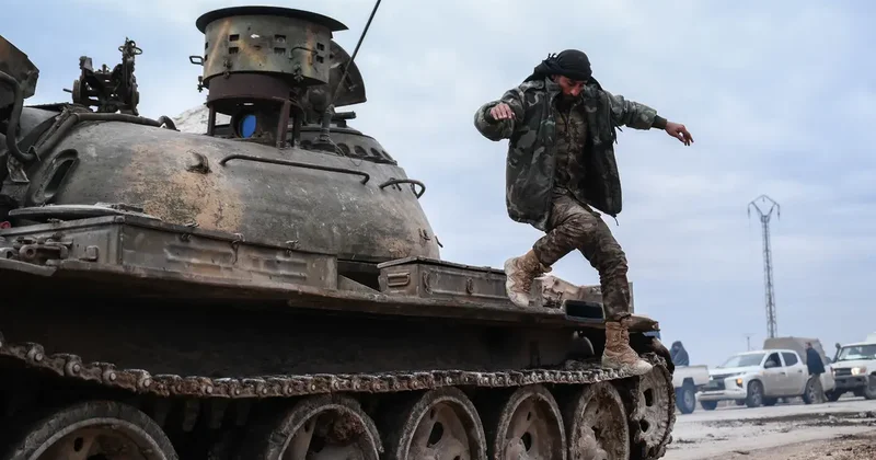 Önce Deyr Hafir sonra Dibsi Afnan... Suriye ordusu ilerliyor: SDG köşeye sıkıştı! Yeni operasyon sinyali