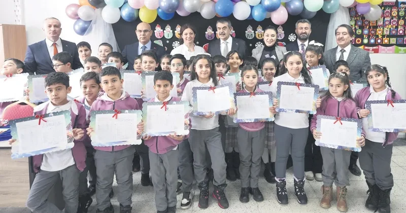 Karneler alındı yarıyıl tatili başladı