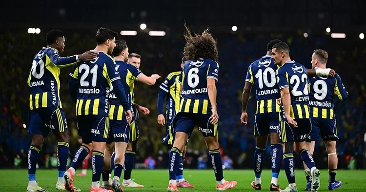 Fenerbahçe 4 eksikle Alanyaspor a konuk olacak!