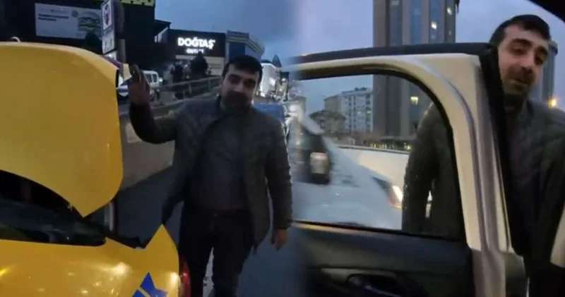 İstanbul da yine taksici skandalı! Engelli bireyleri görünce aileyi arabadan indirdi