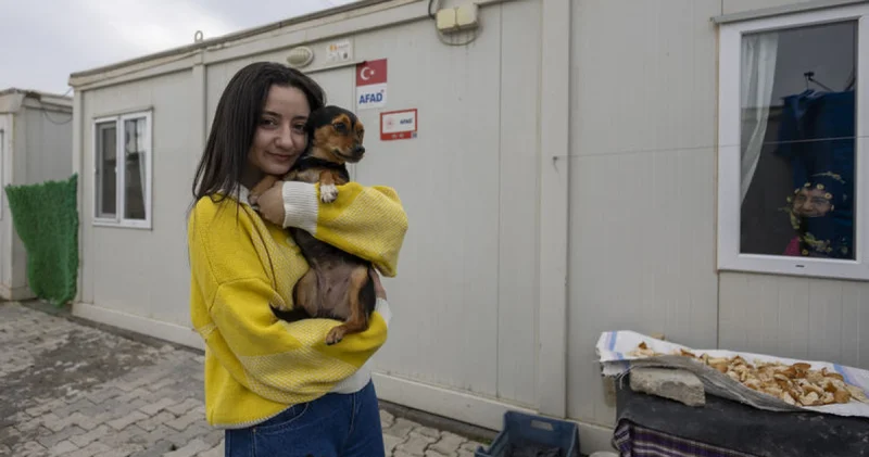 Malatya da yaşayan gencin Boncuk ile bağı yürekleri ısıtıyor
