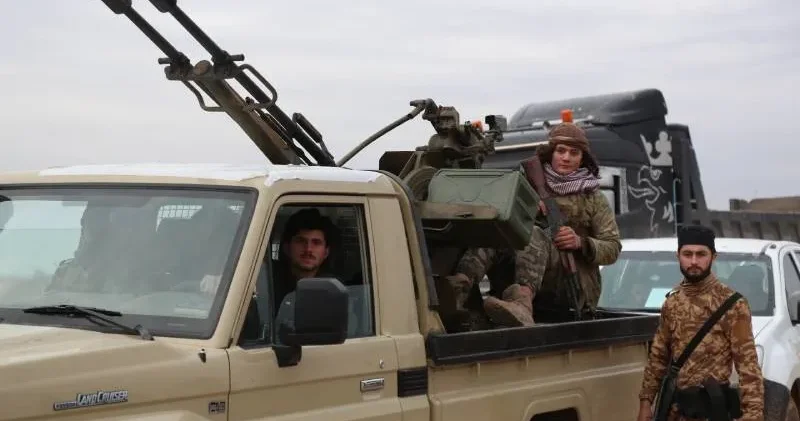 Mazlum Abdi, SDG nin çekileceğini duyurmuştu; Şam güçleri Fırat ın batısına ilk askerî birliklerini konuşlandırmaya başladı